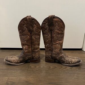 Circle G Brown Embroidered Heeled Boots